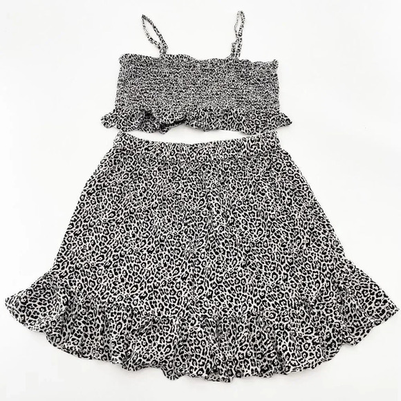 American Eagle Skirt Set Women's Size XS Black Gray Leopard Crop Smocked - Picture 2 of 4